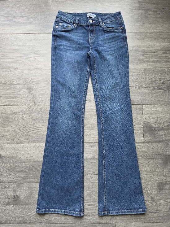 refuge Denim - Classic Mid-Blue Women's Stretch Jeans